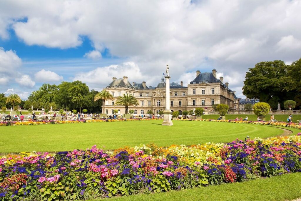  Luxembourg gardens